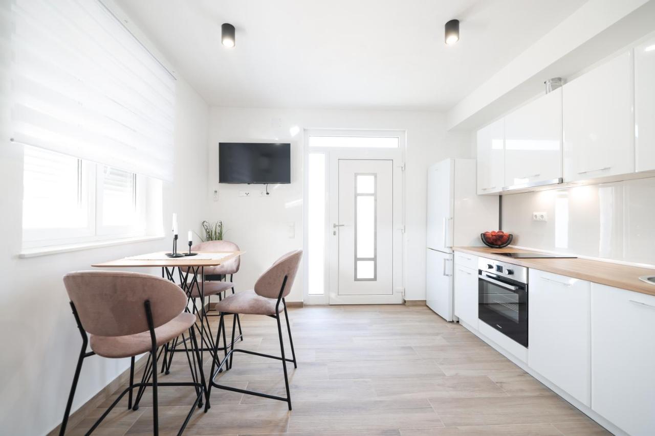 Duo Soles - Apartments With Private Parking Near Zadar Murvica  Buitenkant foto