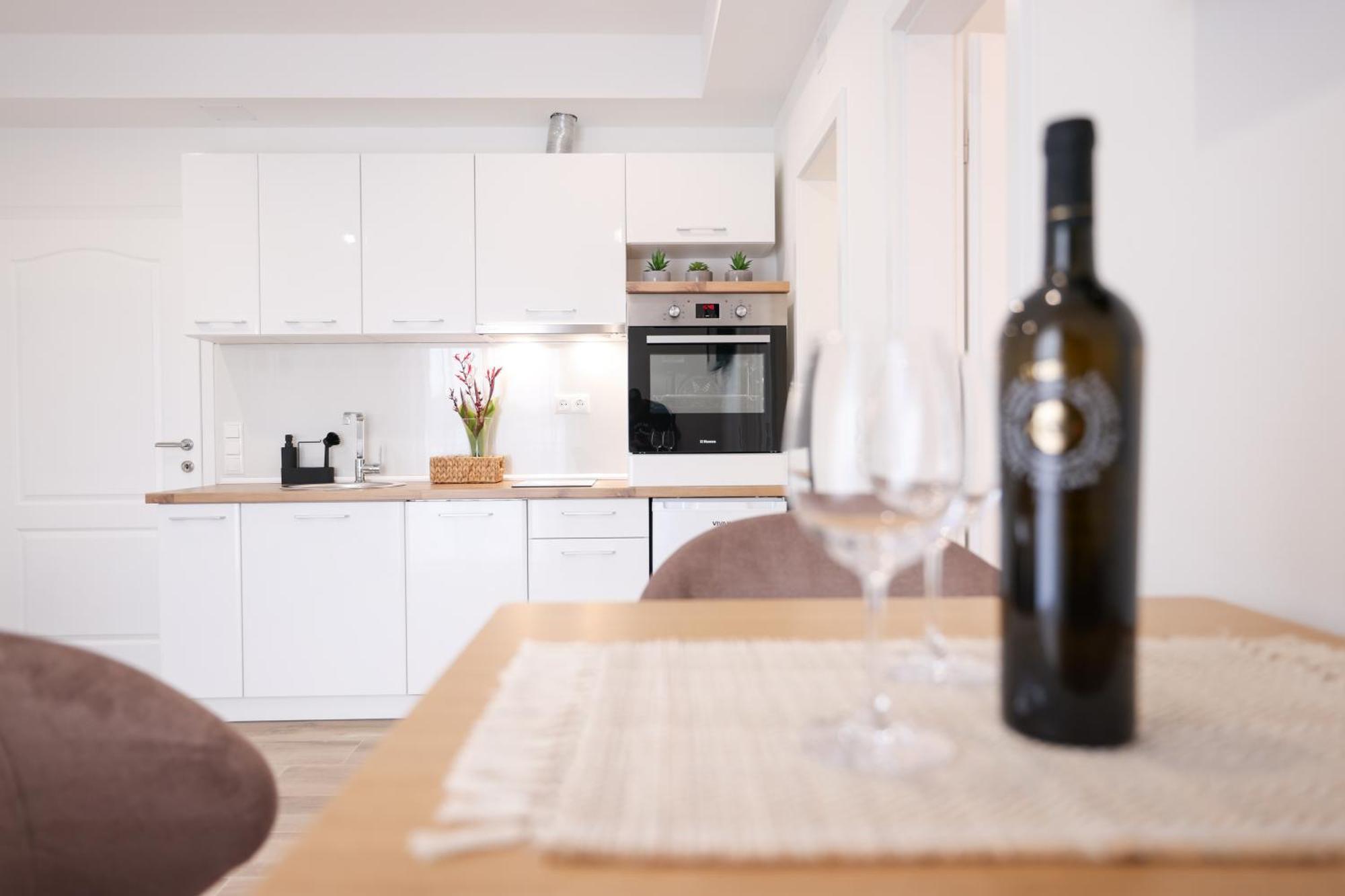 Duo Soles - Apartments With Private Parking Near Zadar Murvica  Buitenkant foto