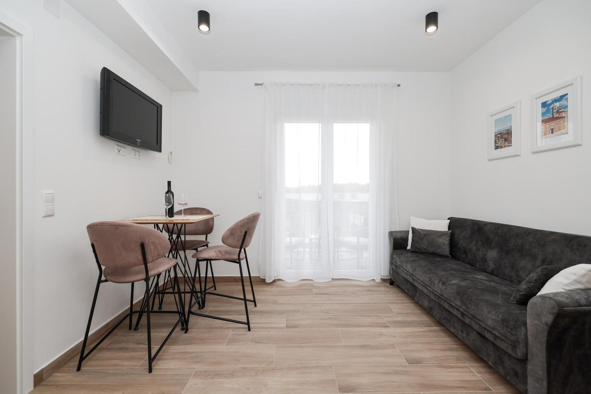 Duo Soles - Apartments With Private Parking Near Zadar Murvica  Buitenkant foto