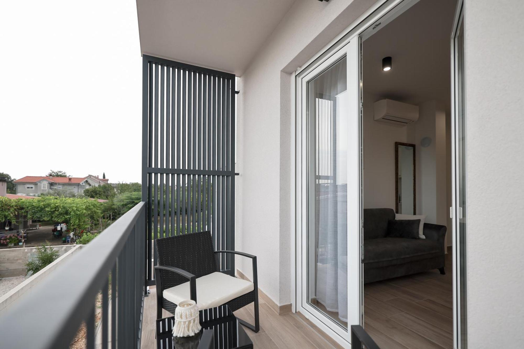 Duo Soles - Apartments With Private Parking Near Zadar Murvica  Buitenkant foto