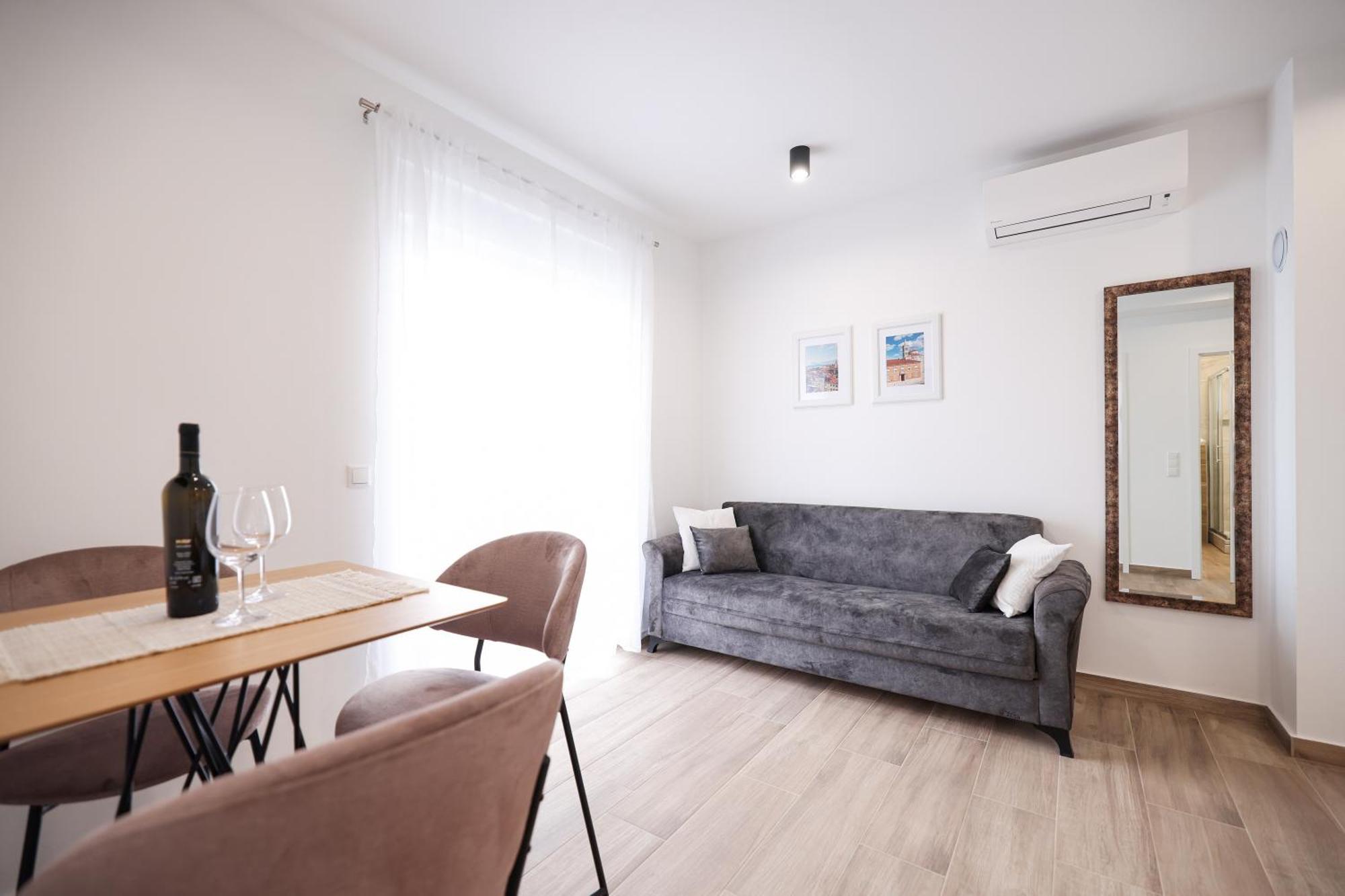 Duo Soles - Apartments With Private Parking Near Zadar Murvica  Buitenkant foto