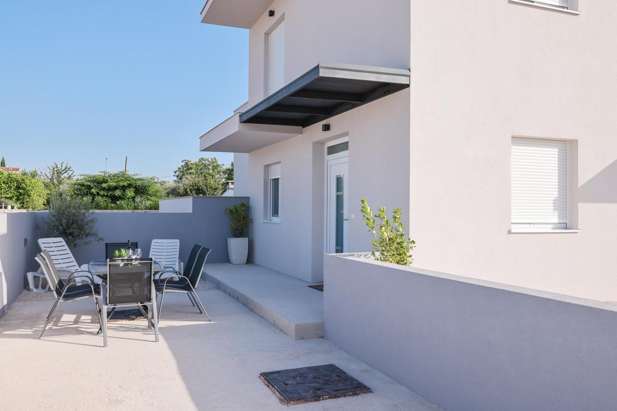 Duo Soles - Apartments With Private Parking Near Zadar Murvica  Buitenkant foto
